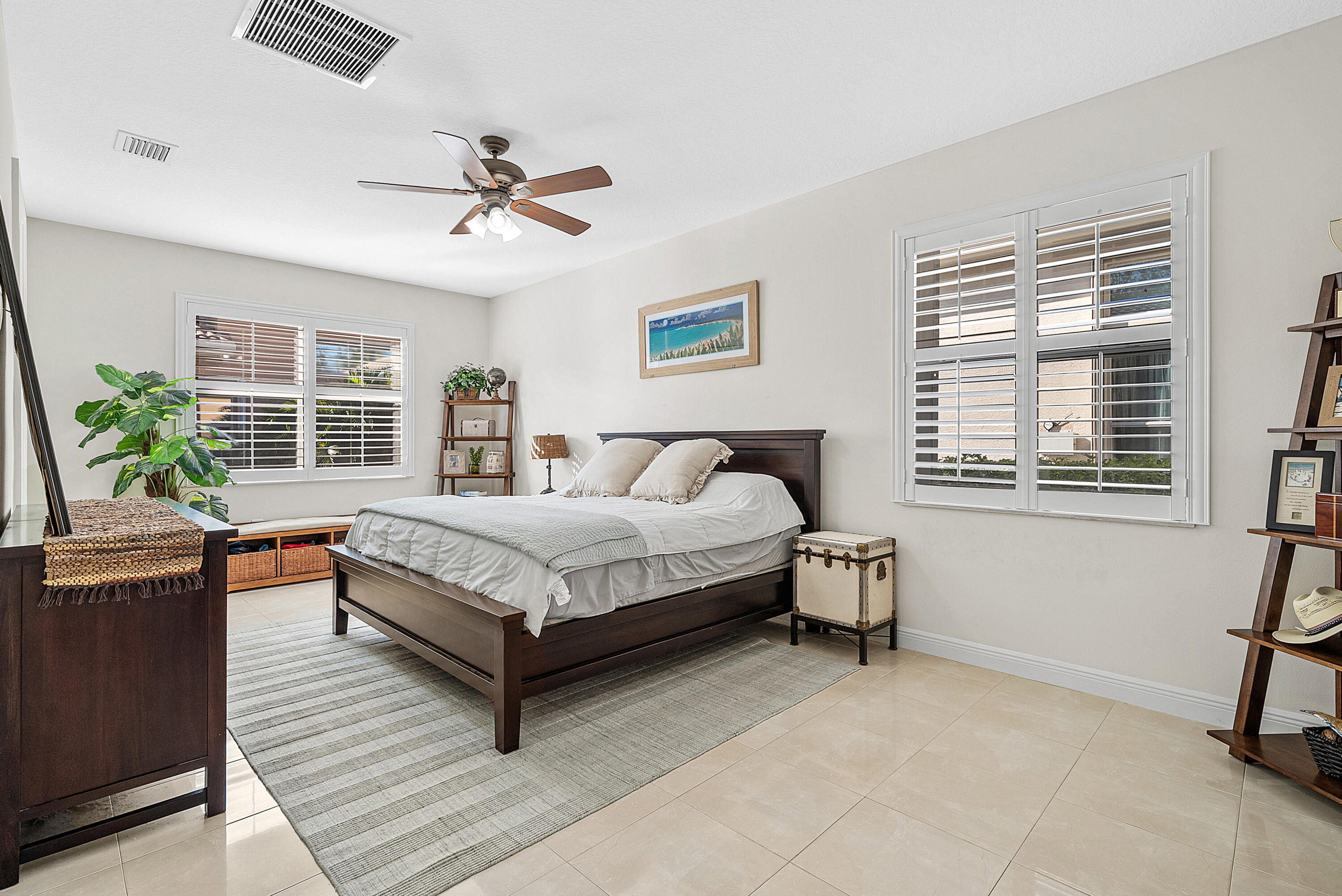 CANYON ISLES 1 - Residential