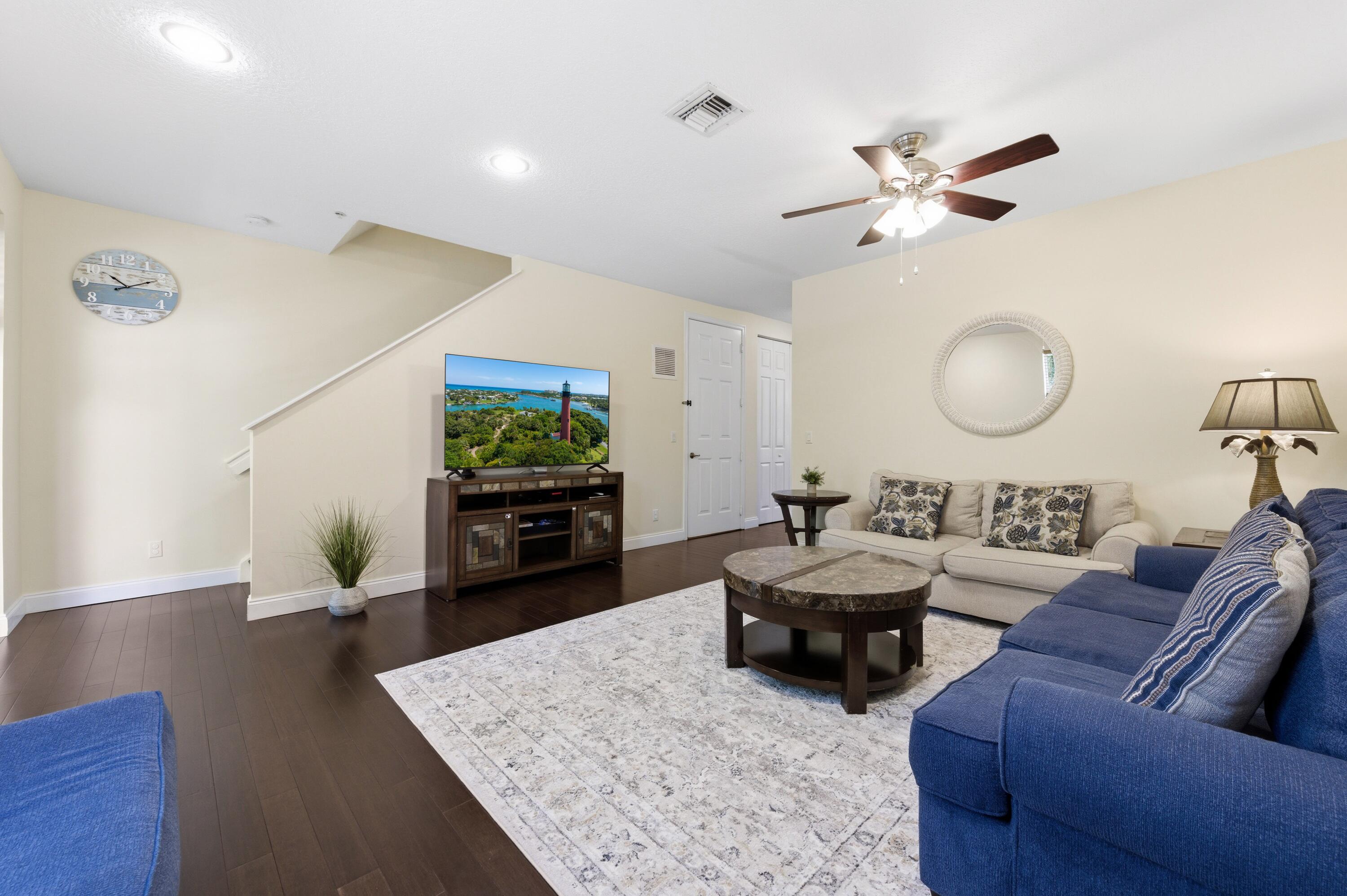 ABACOA TOWN CENTER 3 - Residential