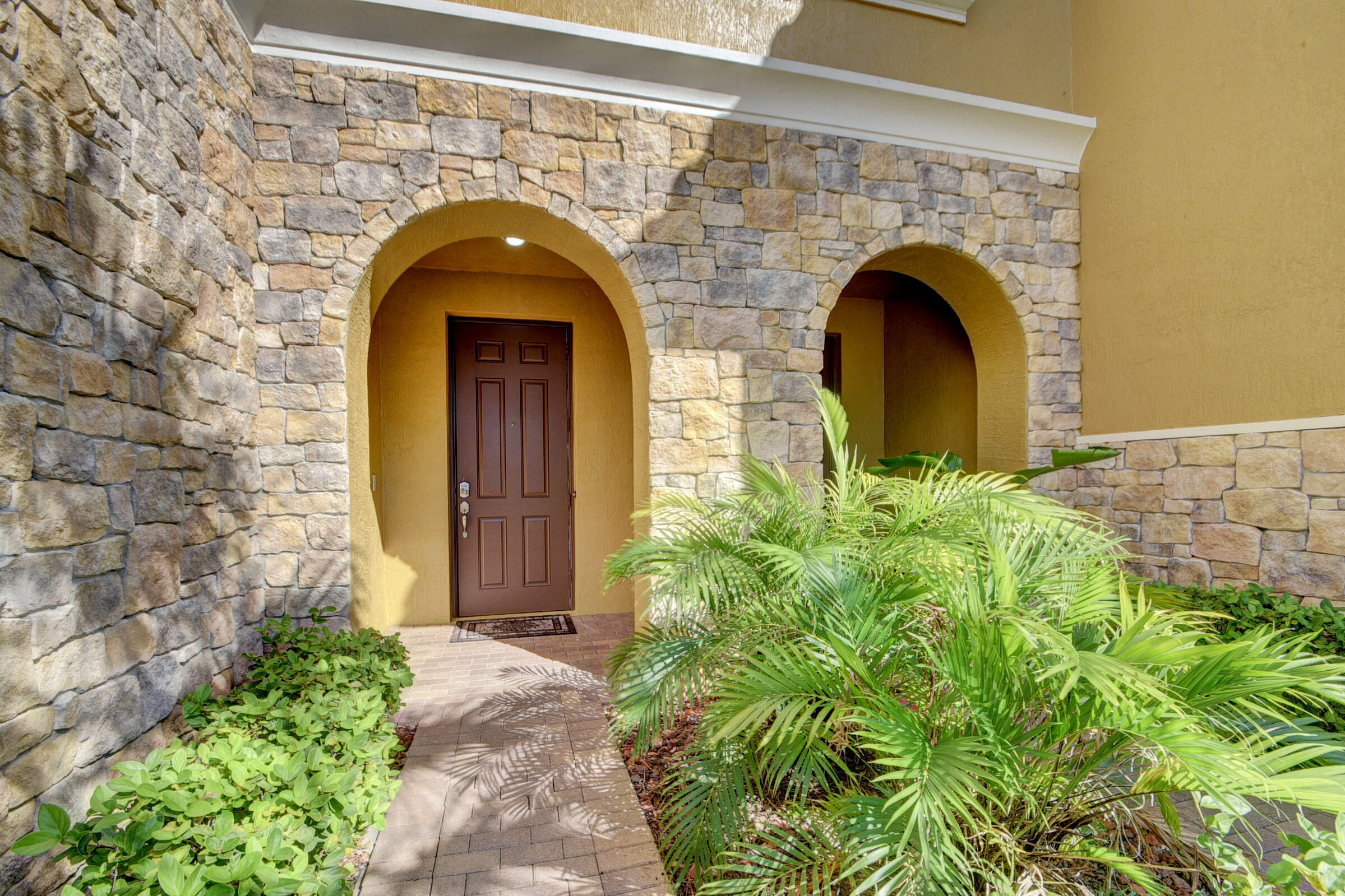 WELLINGTON PARC - Residential