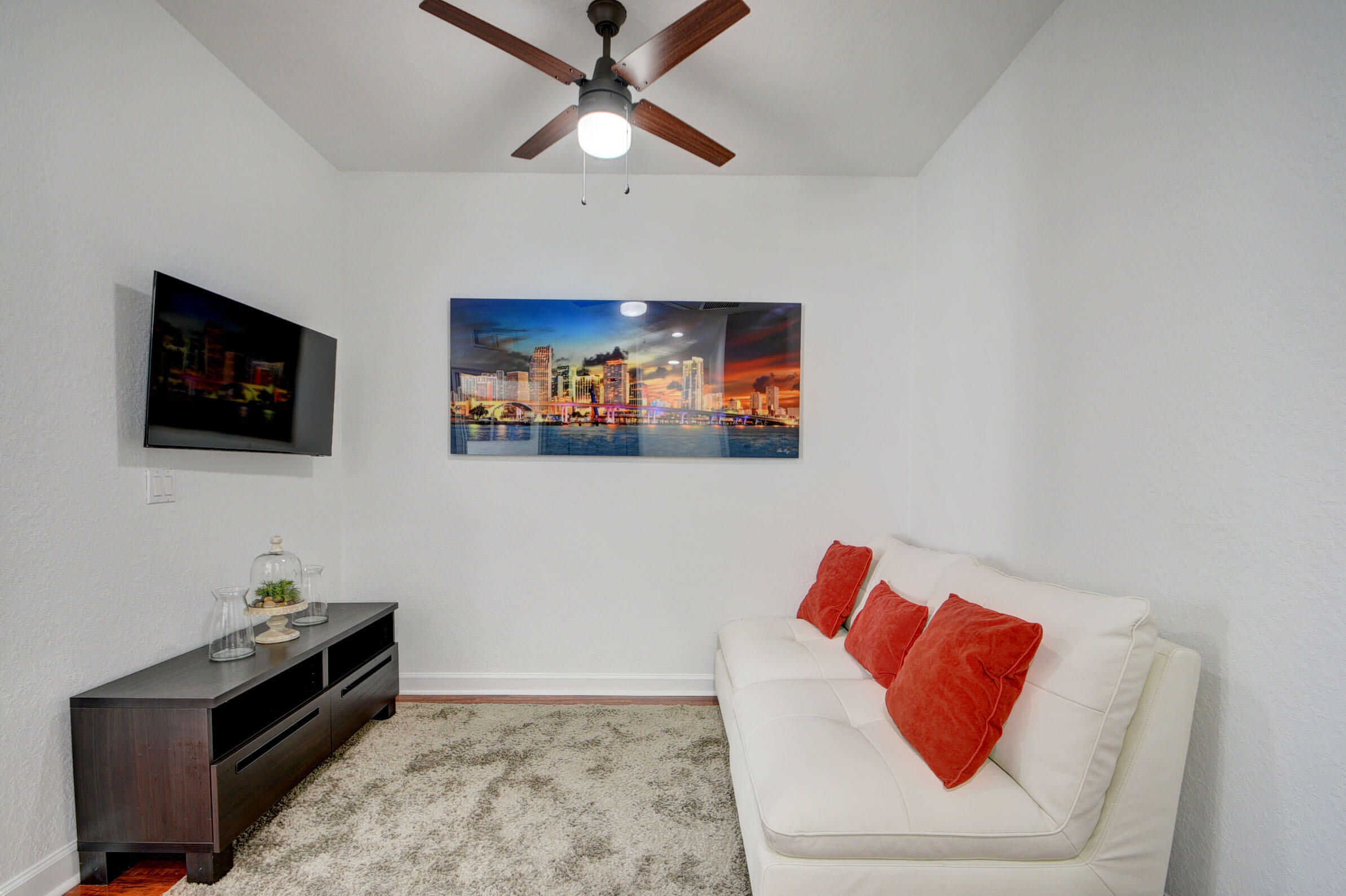 WELLINGTON PARC - Residential