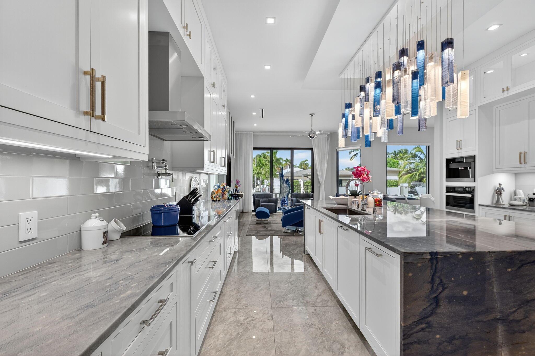 BOCA HARBOUR 4TH SEC - Residential