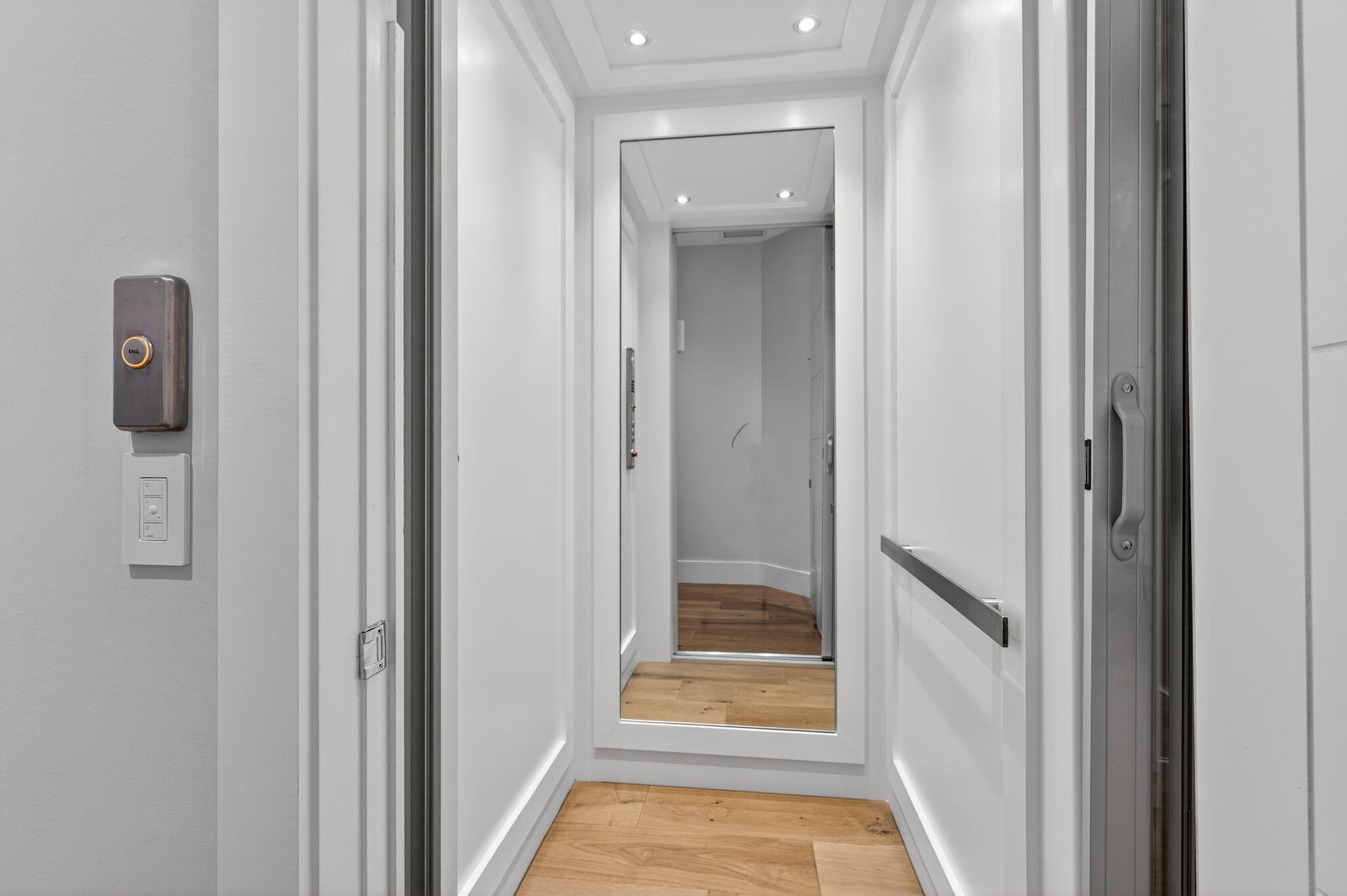 BOCA HARBOUR 4TH SEC - Residential