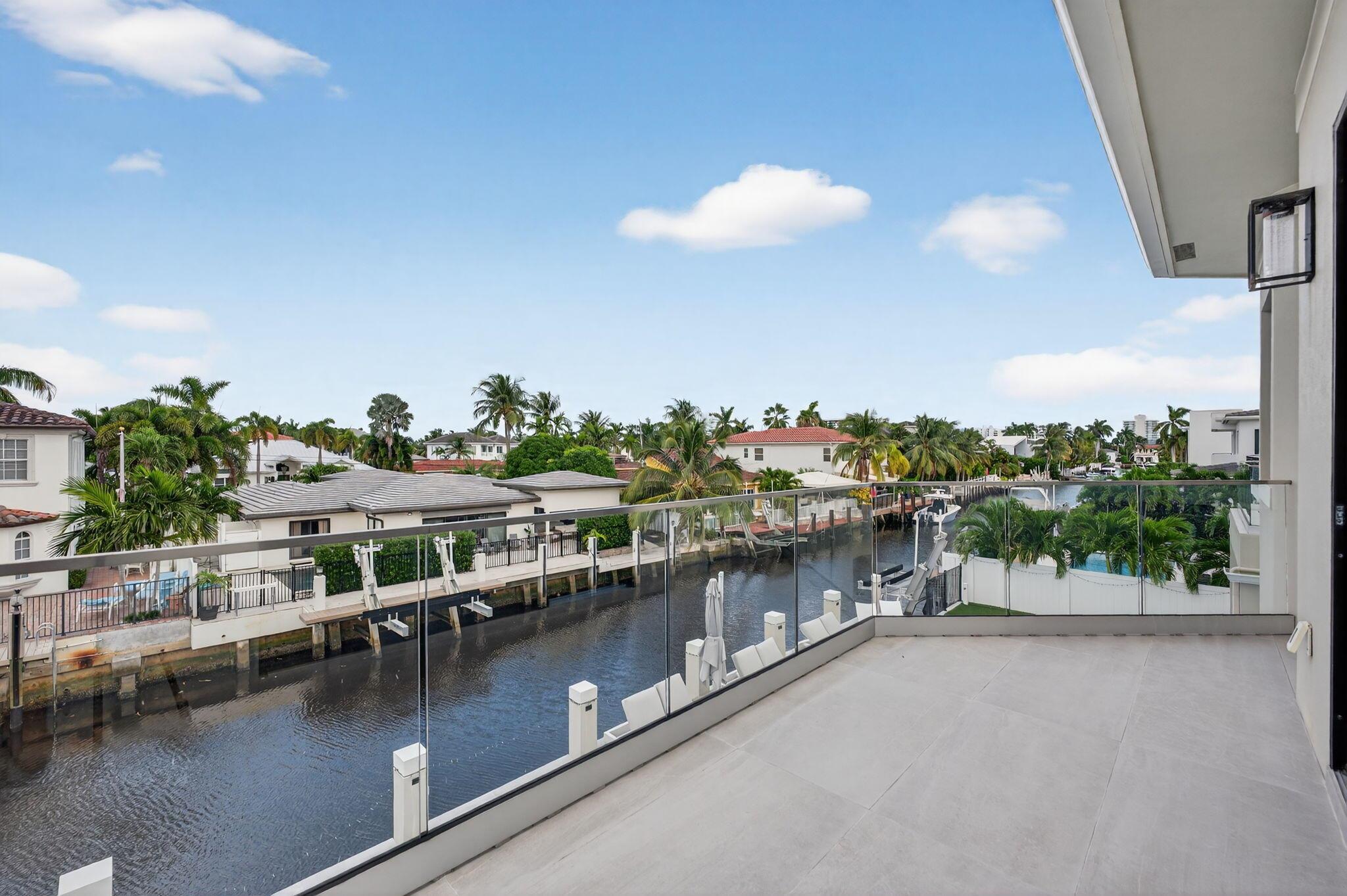 BOCA HARBOUR 4TH SEC - Residential