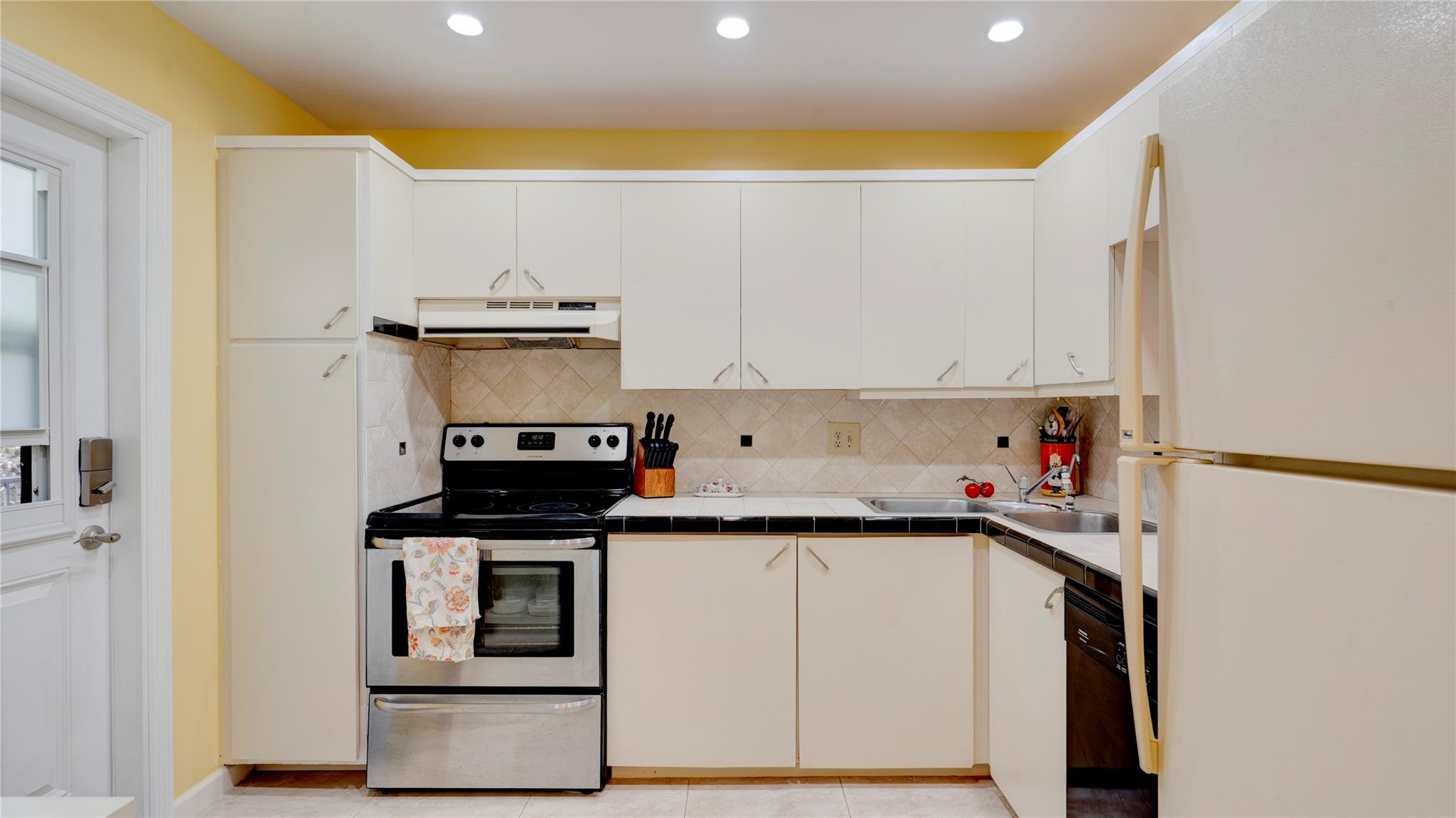 Gardens By The Sea - Residential