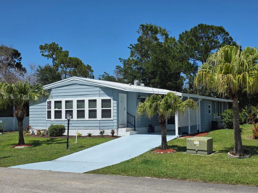Photo of 8167 Buckthorn Circle, Port Saint Lucie, FL 34952 (MLS # B26032306)