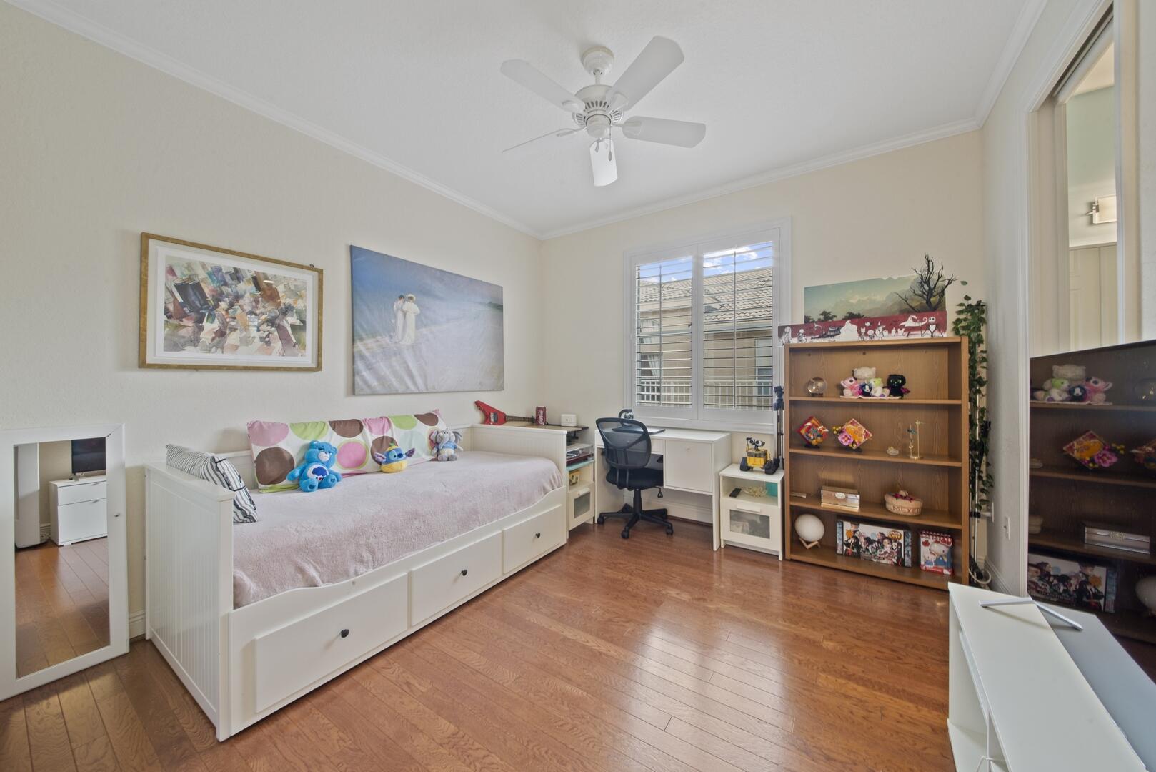 Saturnia - Residential