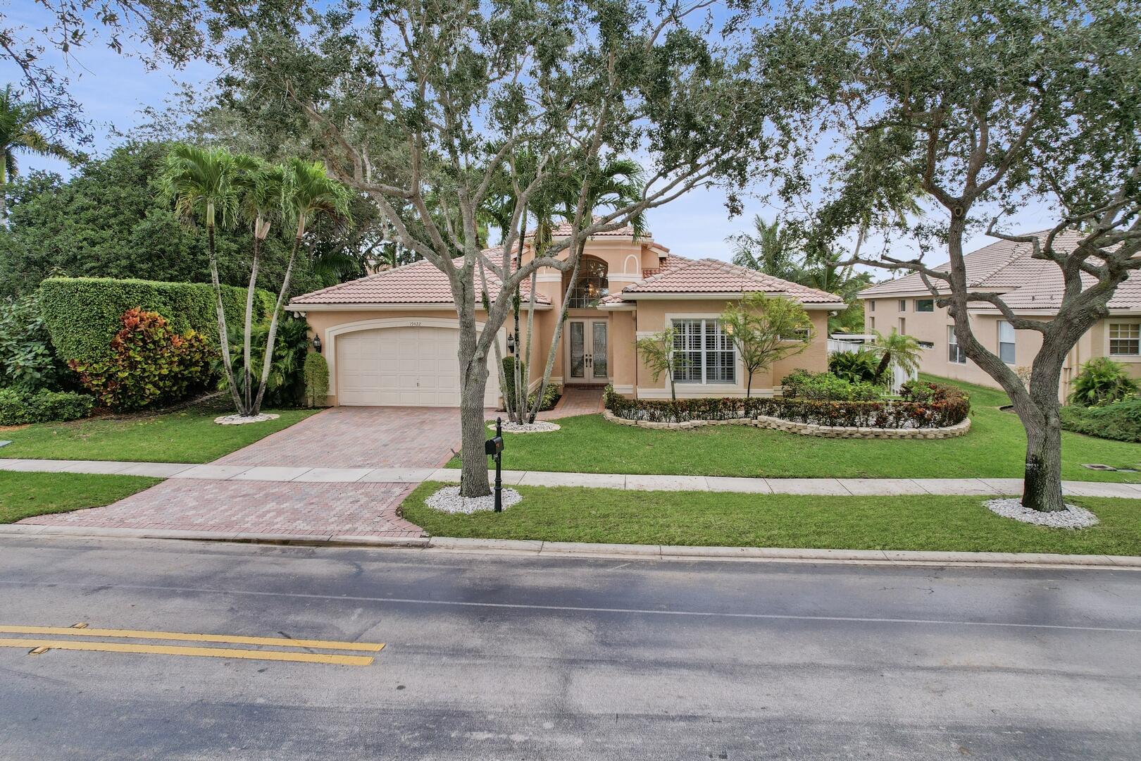 Saturnia - Residential