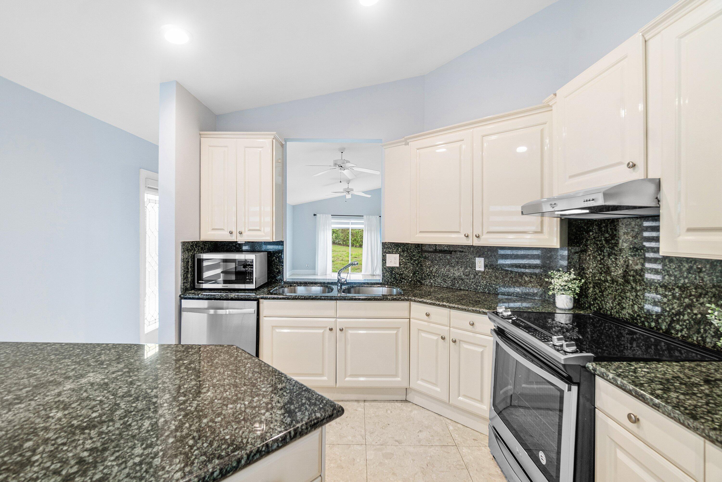 GREATER BOYNTON PLACE 3 - Residential