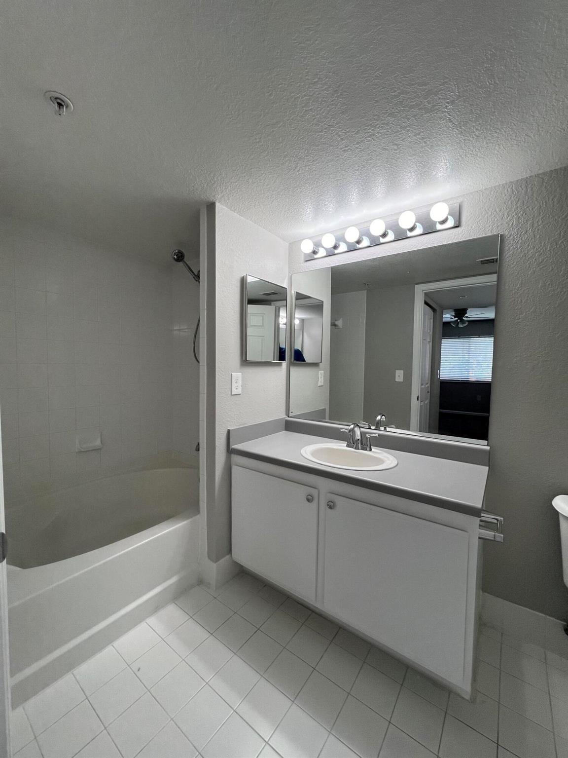 THE CLUB AT ST LUCIE WEST - Residential Lease