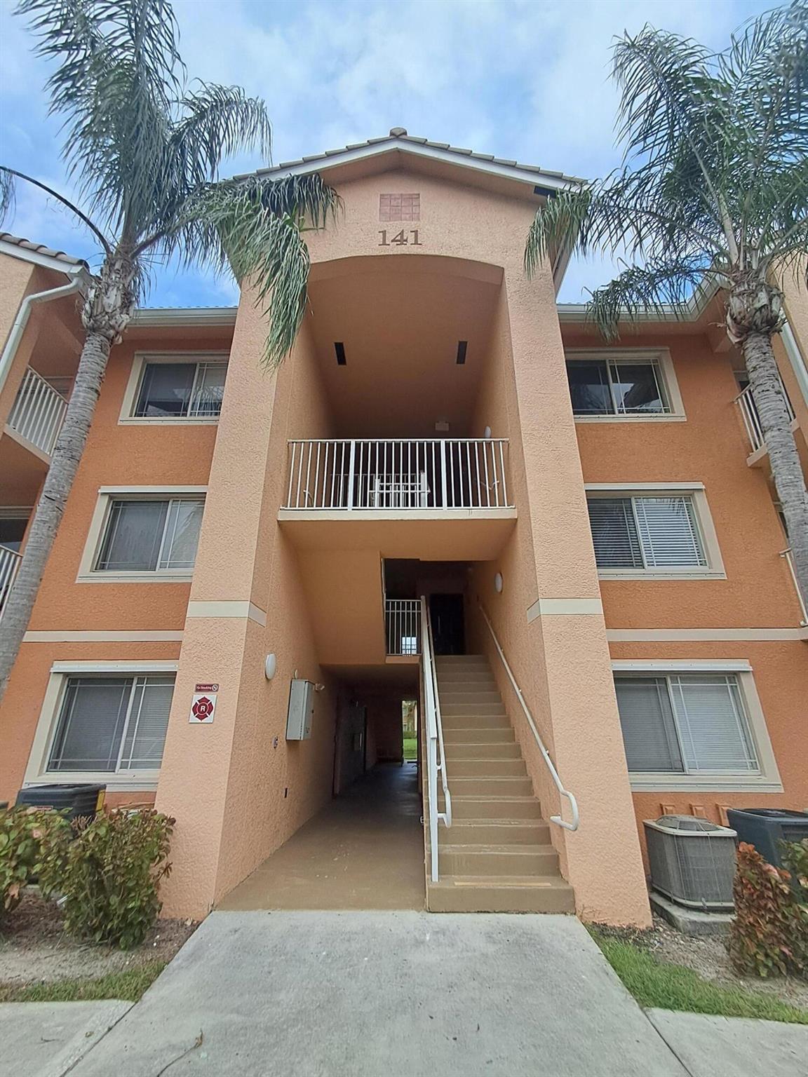 THE CLUB AT ST LUCIE WEST - Residential Lease