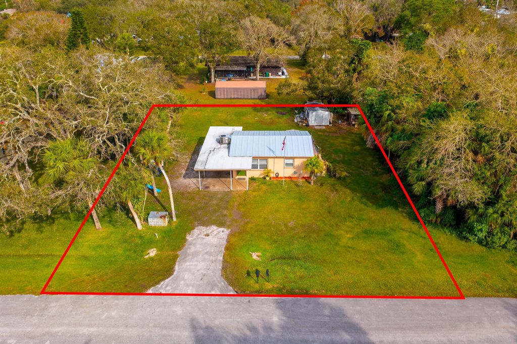 Photo of 7802 Pensacola Road, Fort Pierce, FL 34951 (MLS # R10946217)