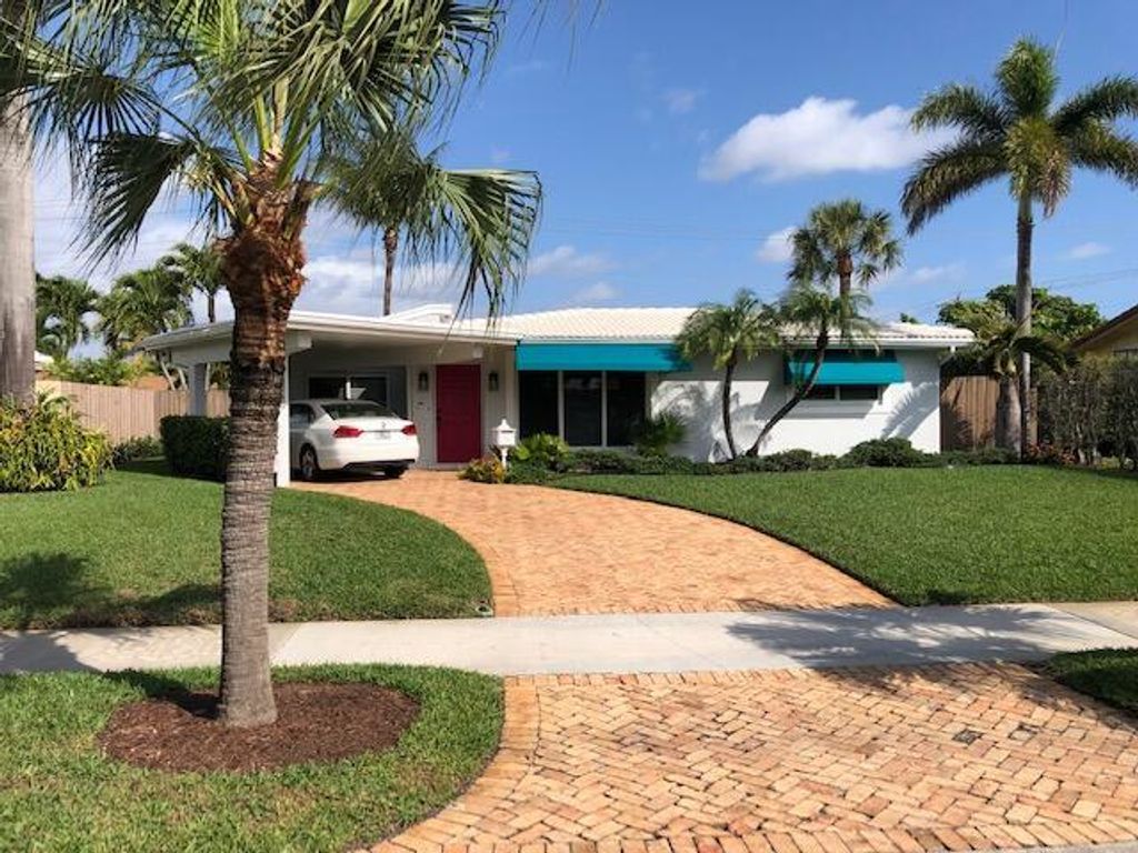 Photo of 2041 NE 60th Street, Fort Lauderdale, FL 33308 (MLS # R10778139)