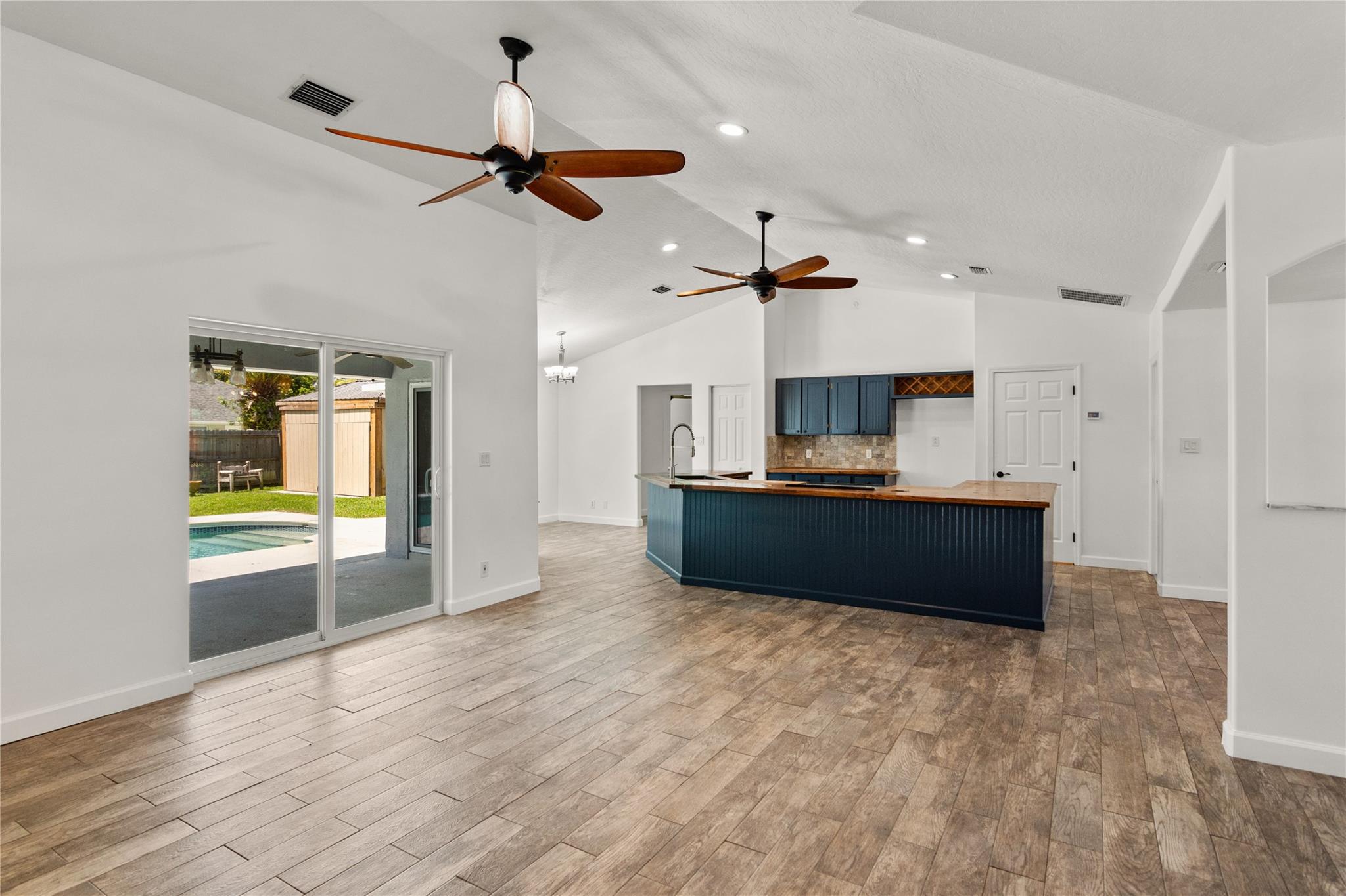 431 Azine Ter, Sebastian, FL, 32958/$425,000 1 431 Azine Ter