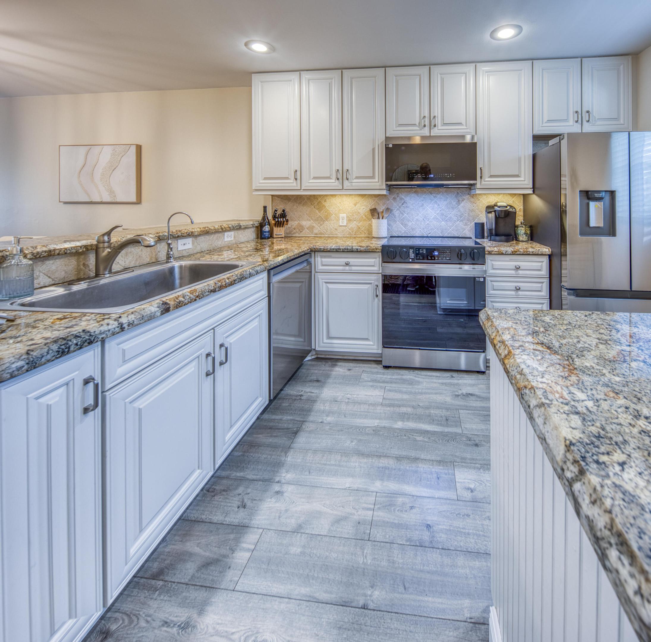 1428 S Lakeside Drive 31