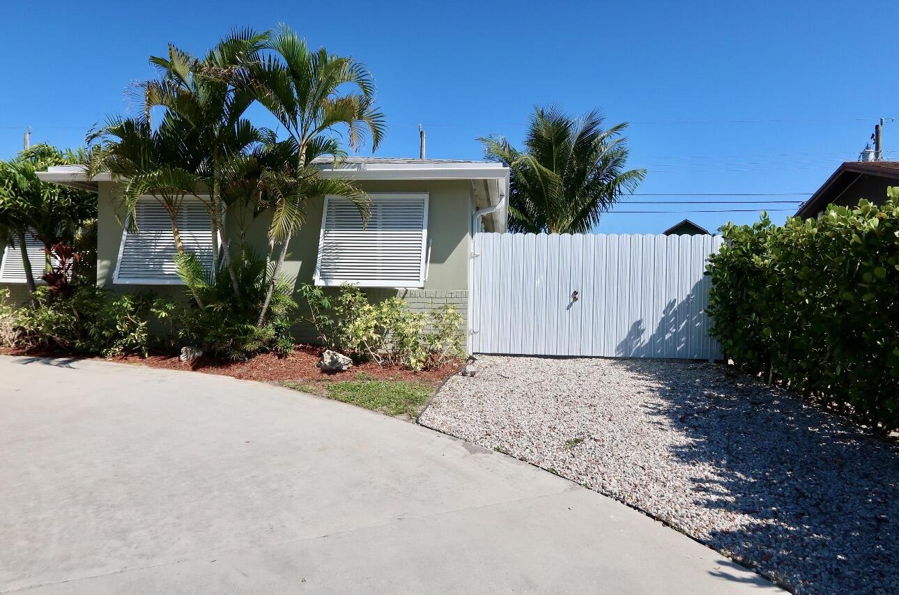POLO CLUB ESTATES 3 - Residential Lease