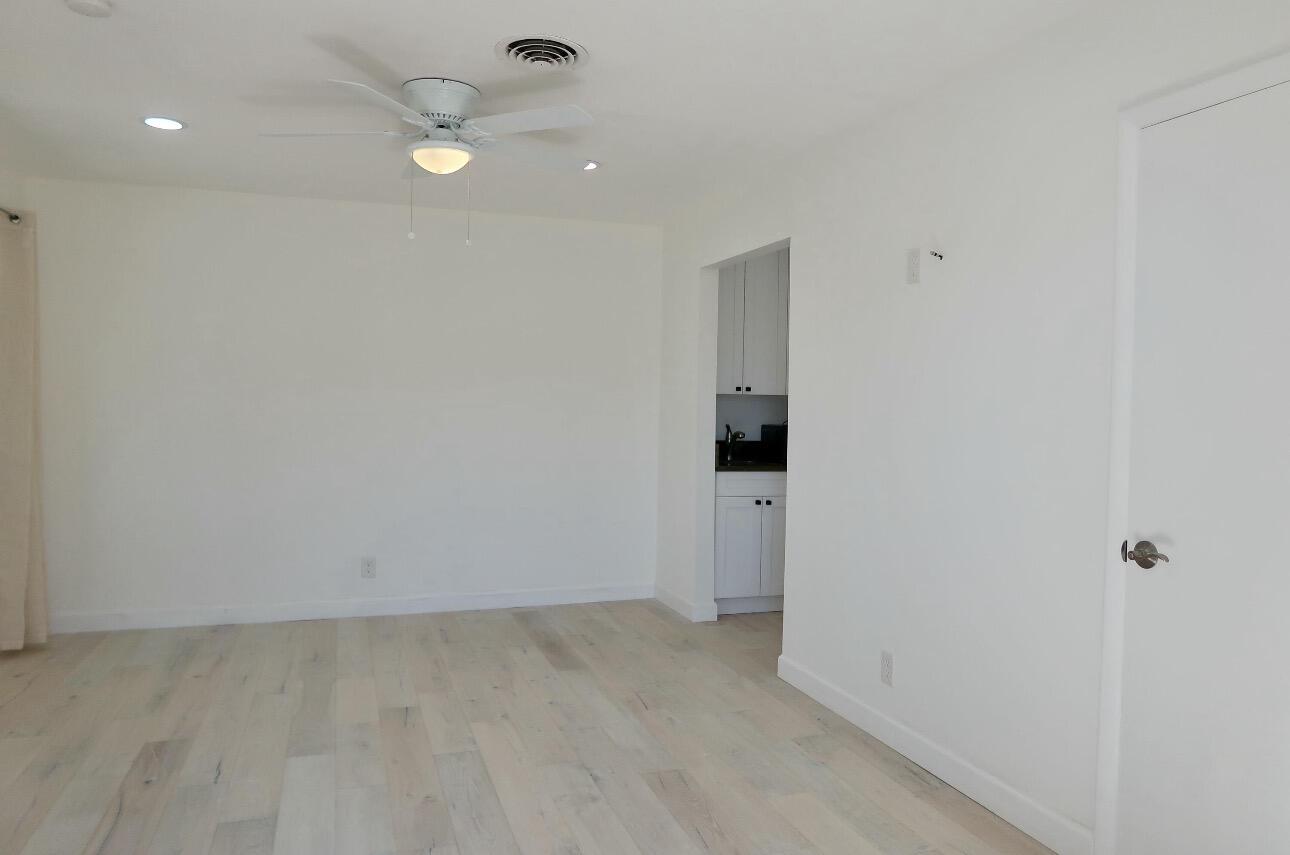 POLO CLUB ESTATES 3 - Residential Lease