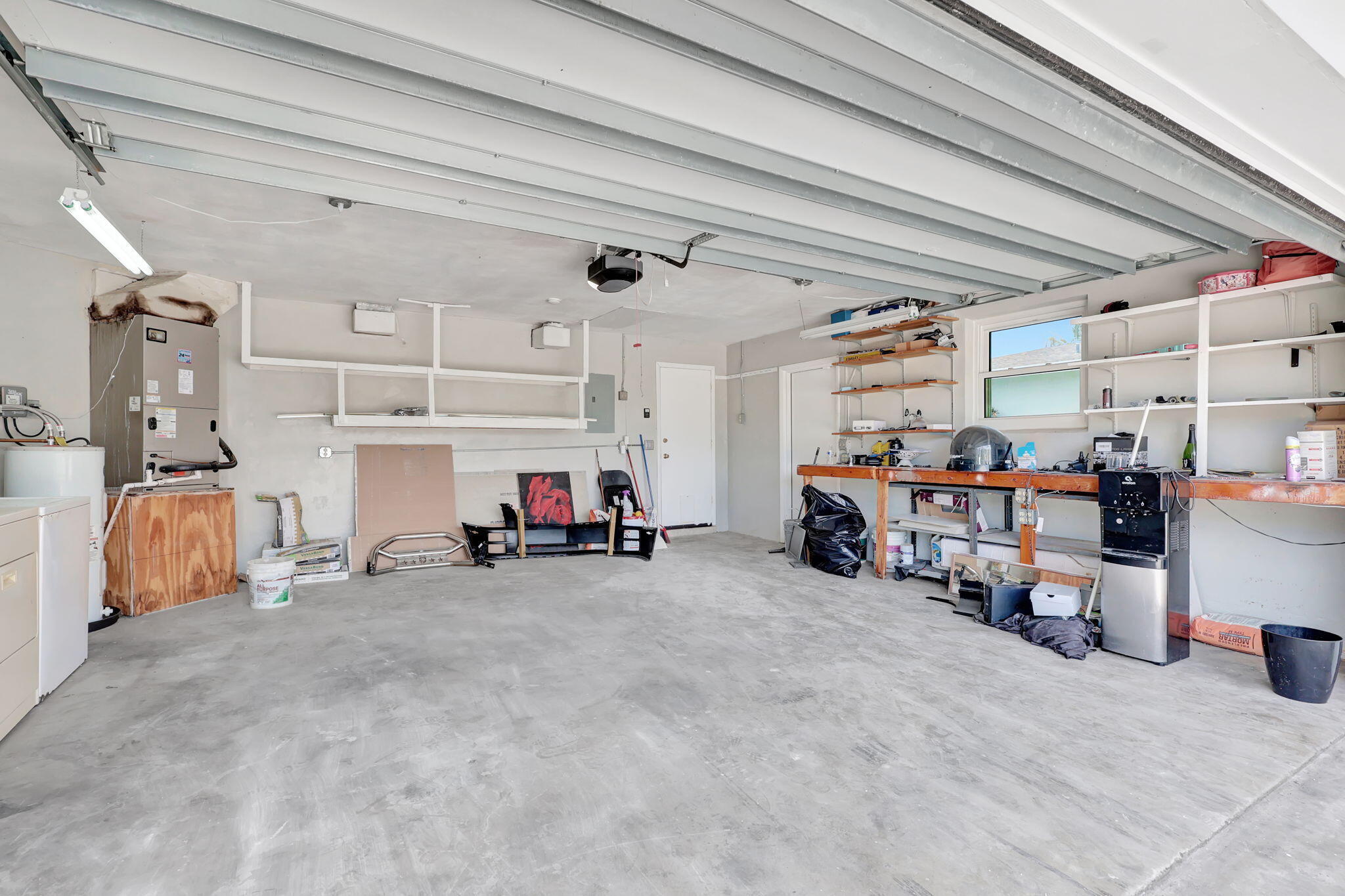 WOODCREST MNR - Residential