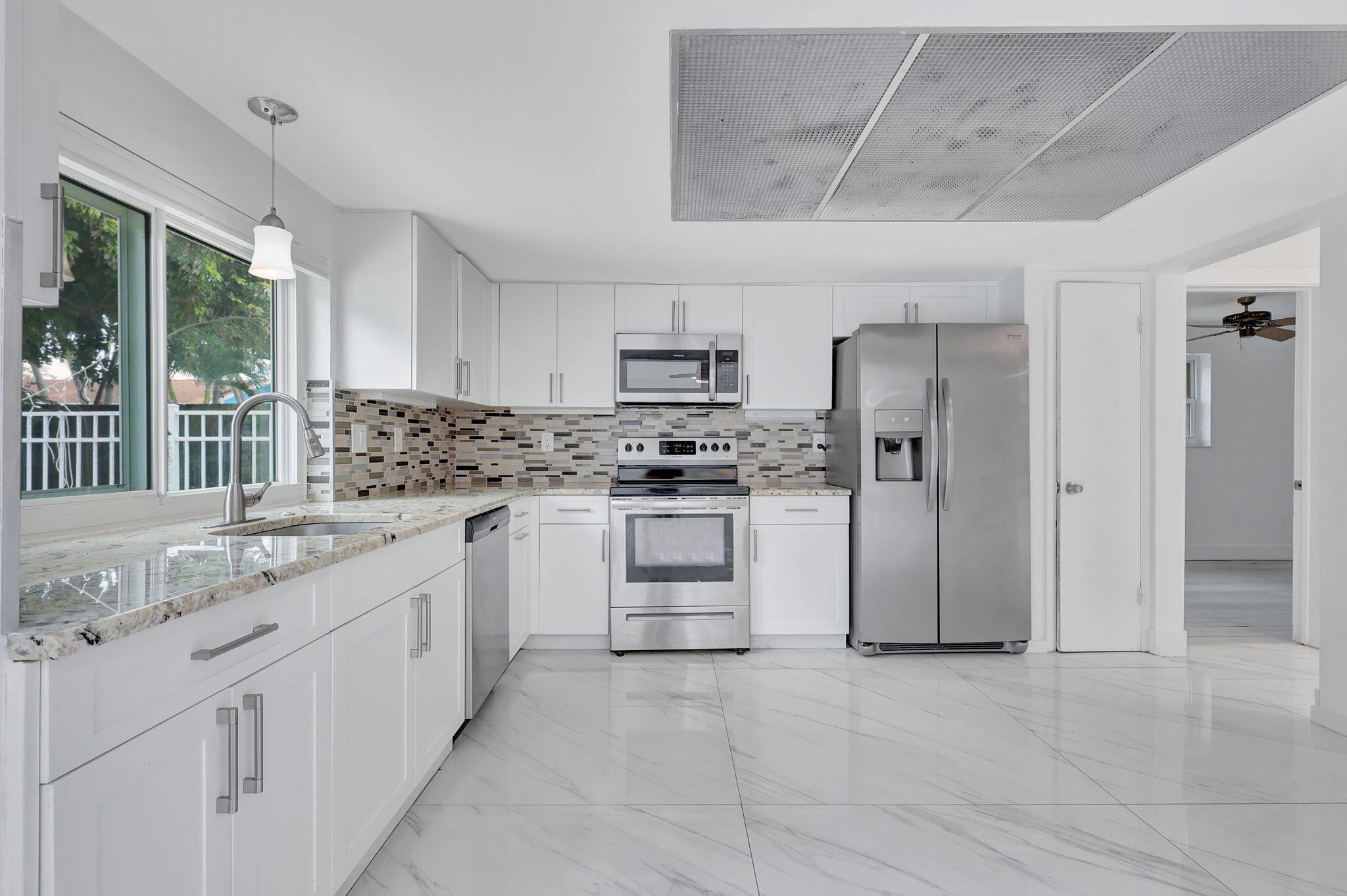 WOODCREST MNR - Residential