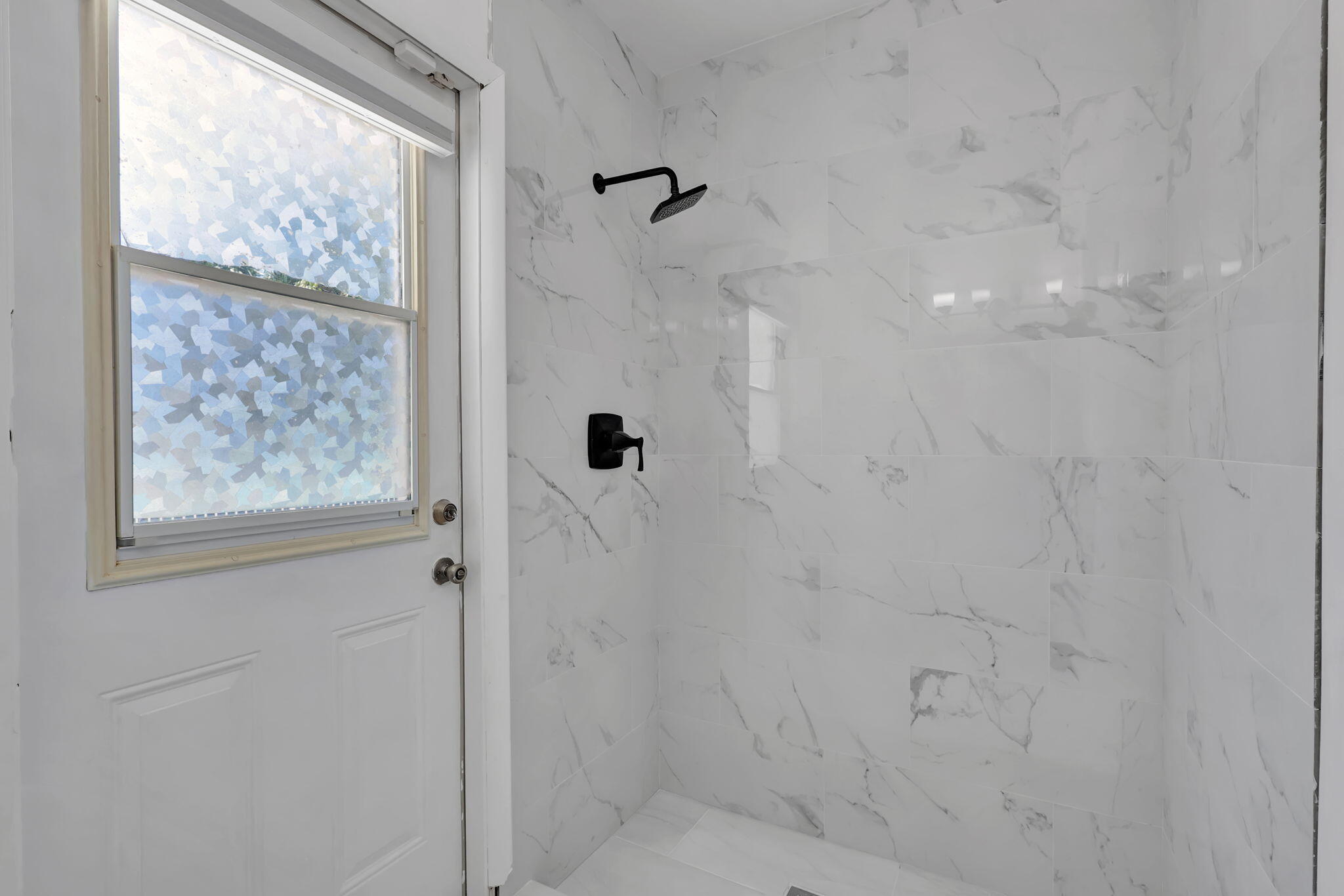 WOODCREST MNR - Residential