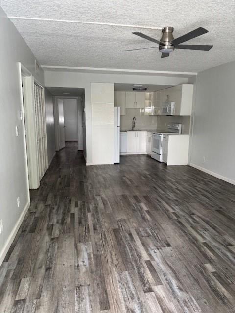 CANADIAN OCEAN BREEZE - Residential Lease