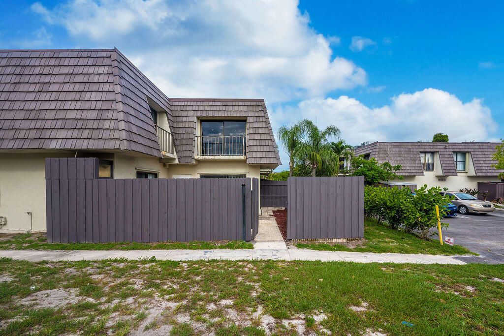 Photo of 1773 N Congress Avenue, West Palm Beach, FL 33401 (MLS # B26029014)