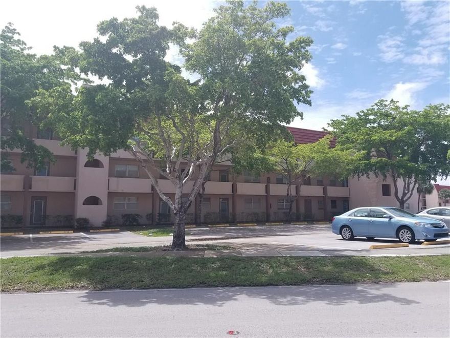 Move in Ready 2nd Floor Unit with serene Lake views from enclosed balcony. Bright unit with new tile flooring in living areas and laminate in master bedroom. New A/C and appliances. Motivated Seller will considered reasonable offers. Assc says 55+, good credit, Yr Income $25,000+, 10% Deposit with all offers. Assoc holds 5 mos of HOA fee in escrow. No Exeptions of requirements.