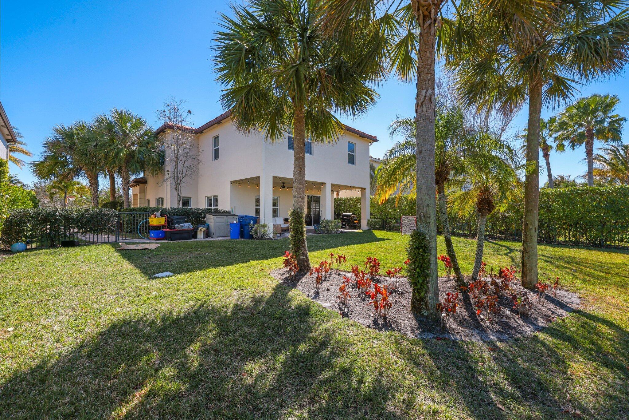 LOXAHATCHEE RESERVE NORTH
Rialto - Residential