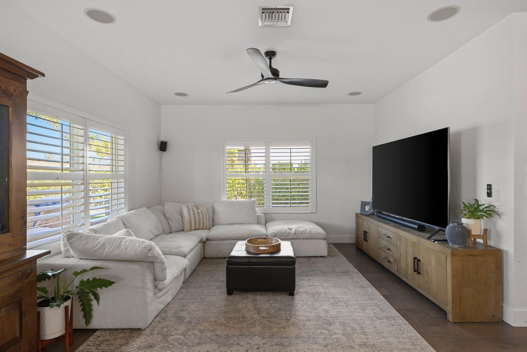 LOXAHATCHEE RESERVE NORTH
Rialto - Residential