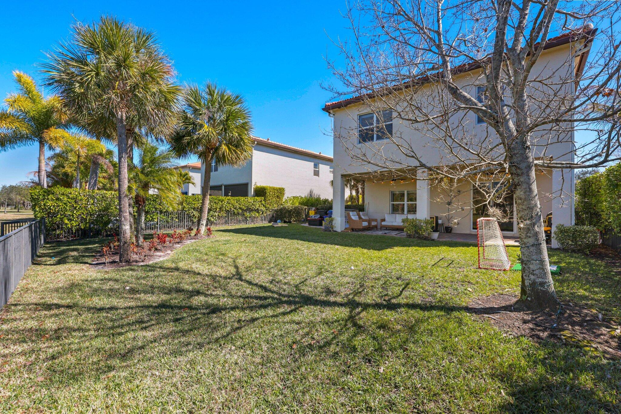 LOXAHATCHEE RESERVE NORTH
Rialto - Residential