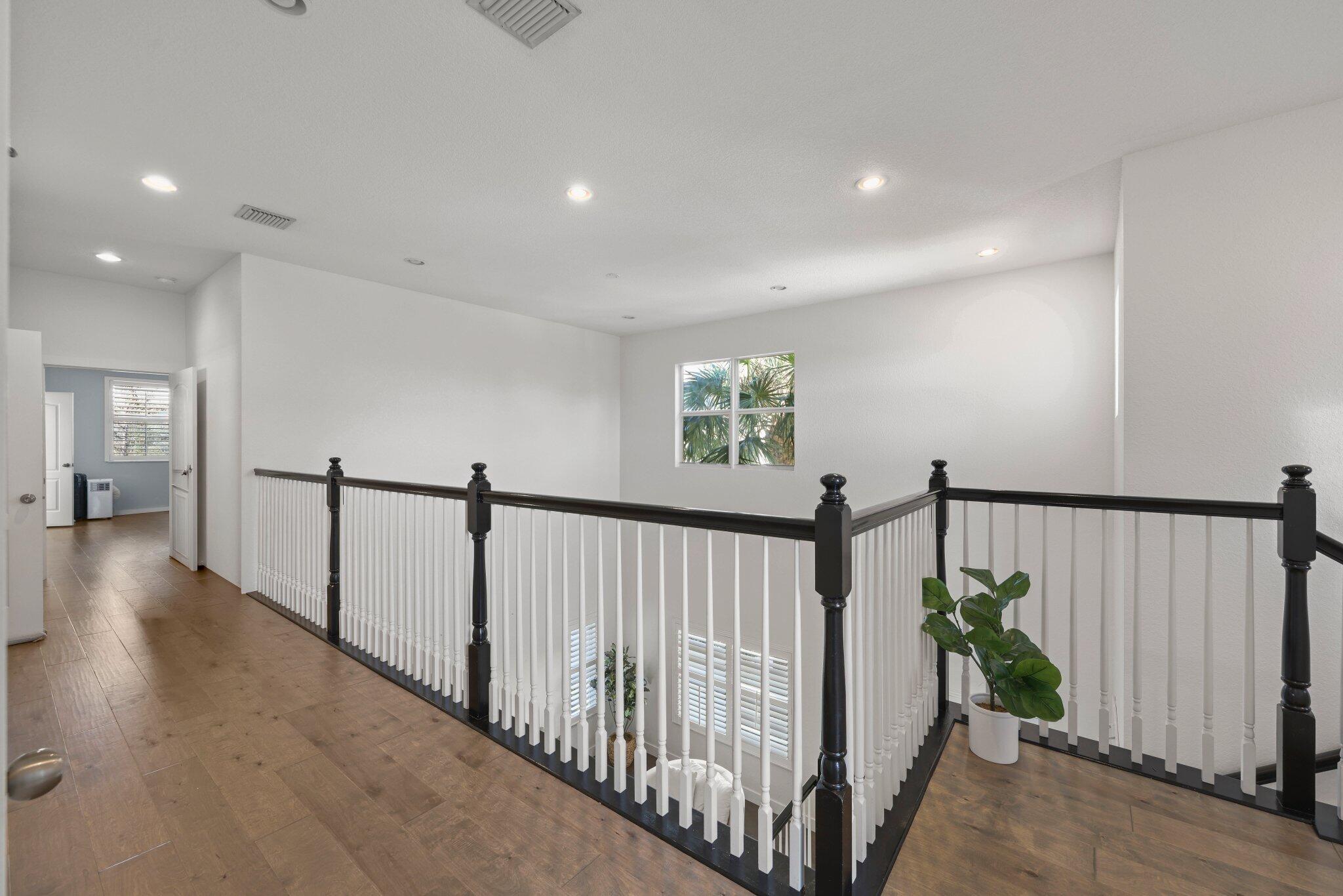 LOXAHATCHEE RESERVE NORTH
Rialto - Residential