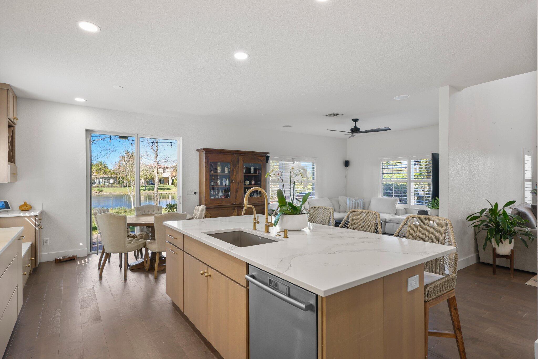 LOXAHATCHEE RESERVE NORTH
Rialto - Residential