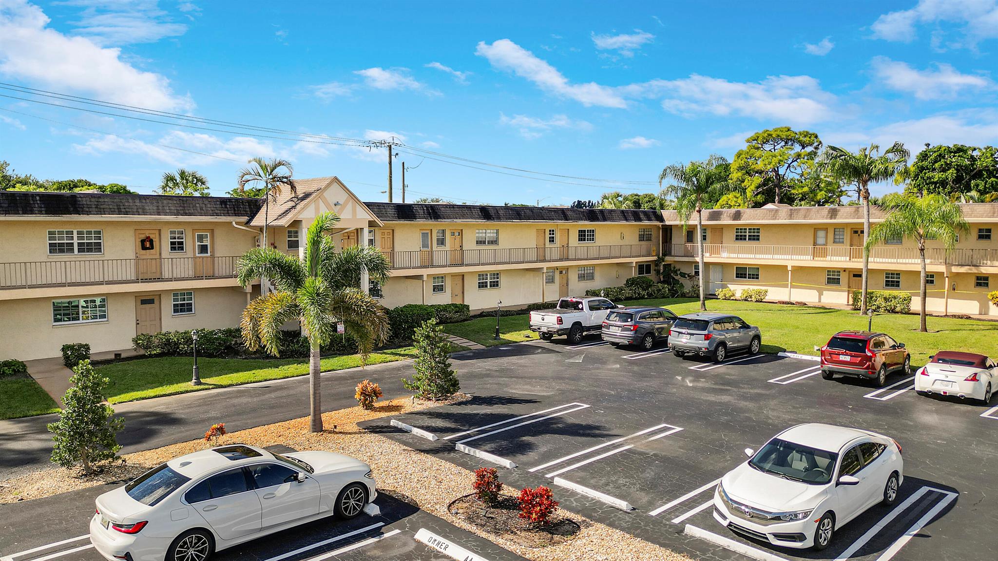 LAKEVIEW GREENS CONDO 1 - Residential