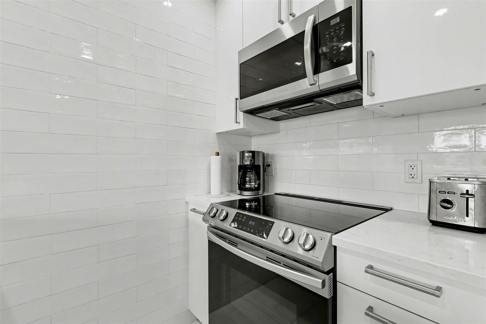 ROLEN LAKE - Residential