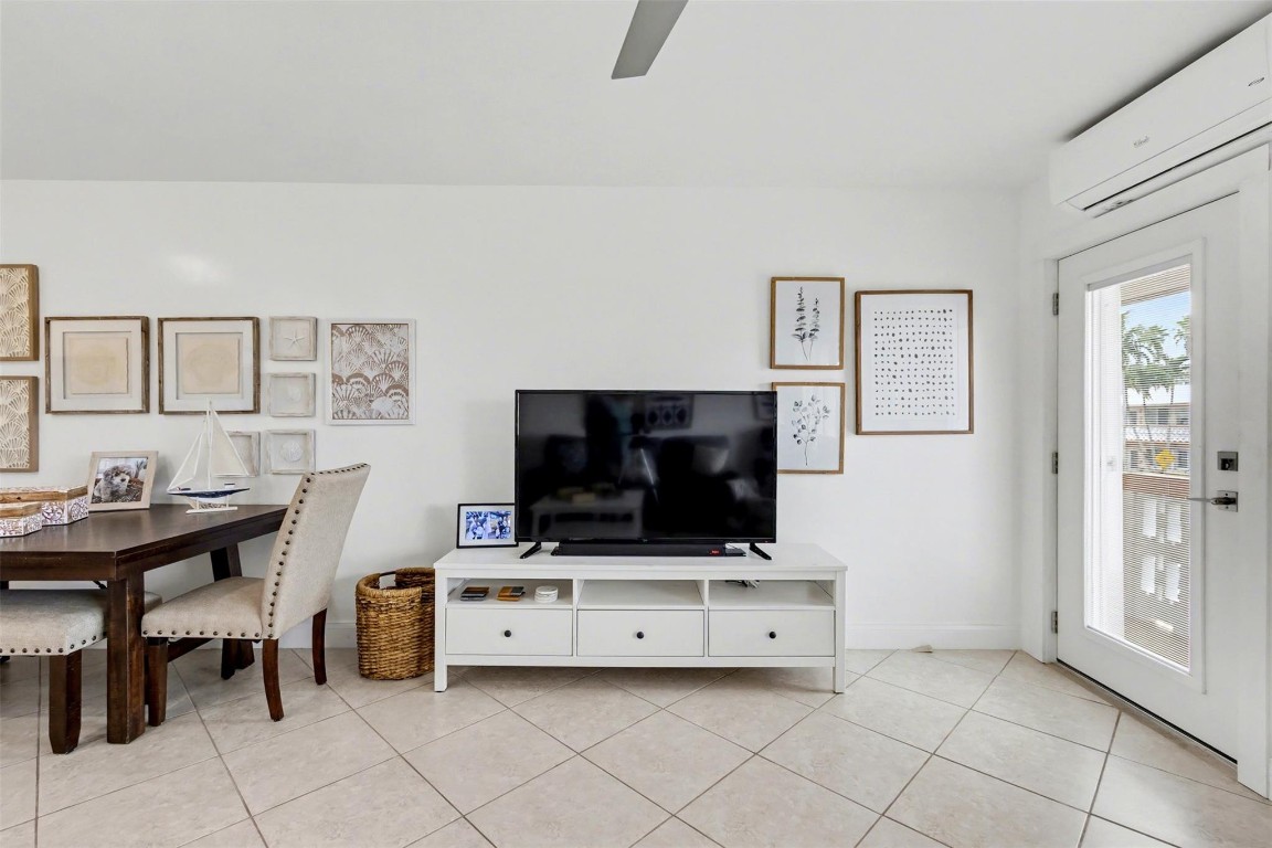 ROLEN LAKE - Residential