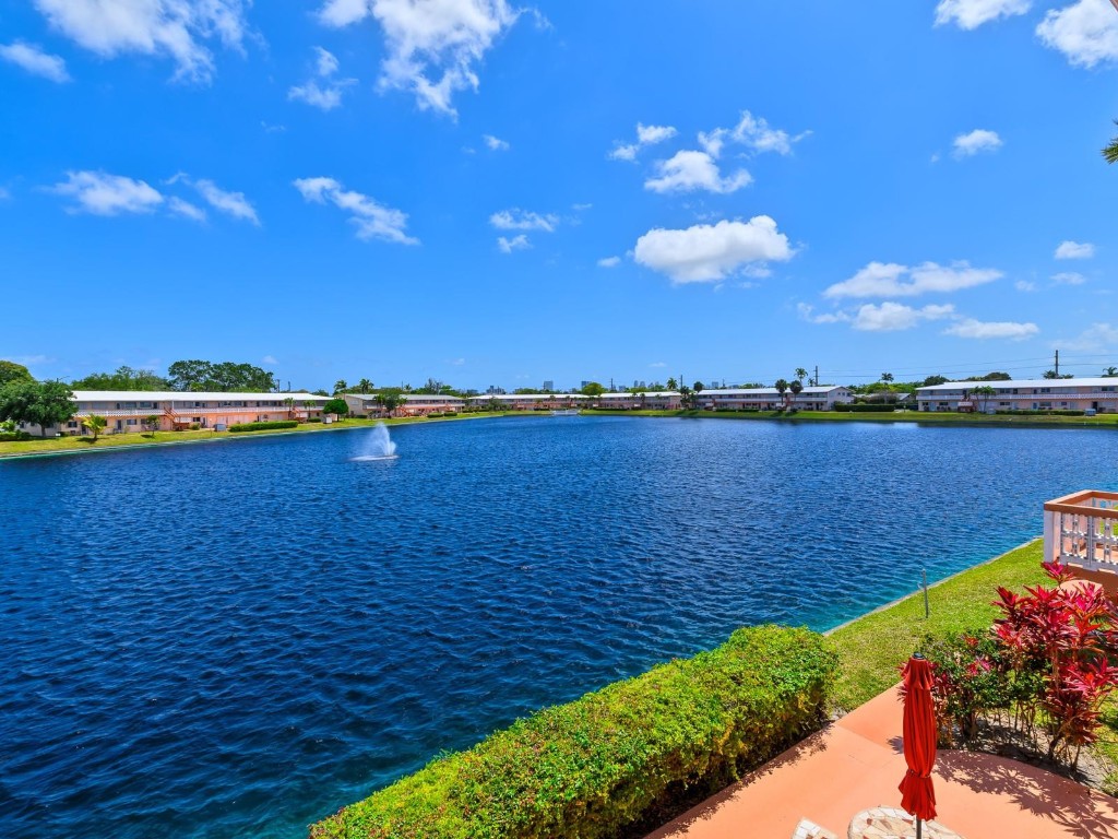 ROLEN LAKE - Residential