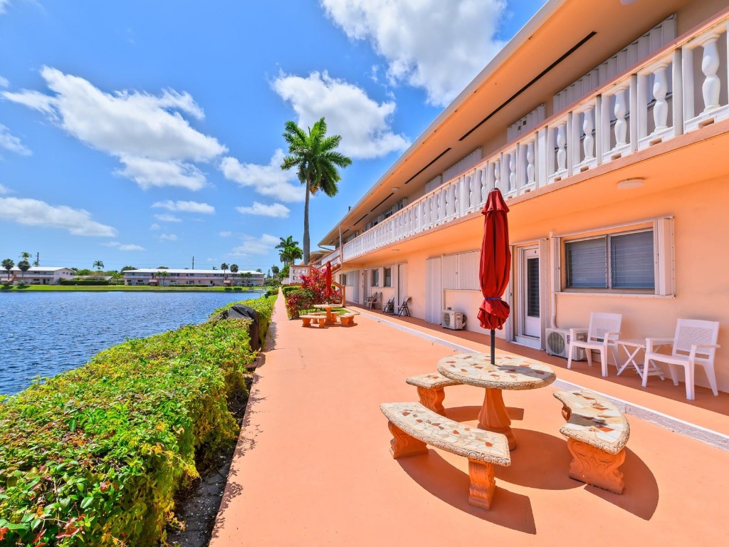 ROLEN LAKE - Residential