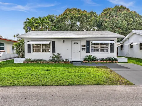 5701 NW 84 Avenue, Tamarac, FL MLS: F10426928