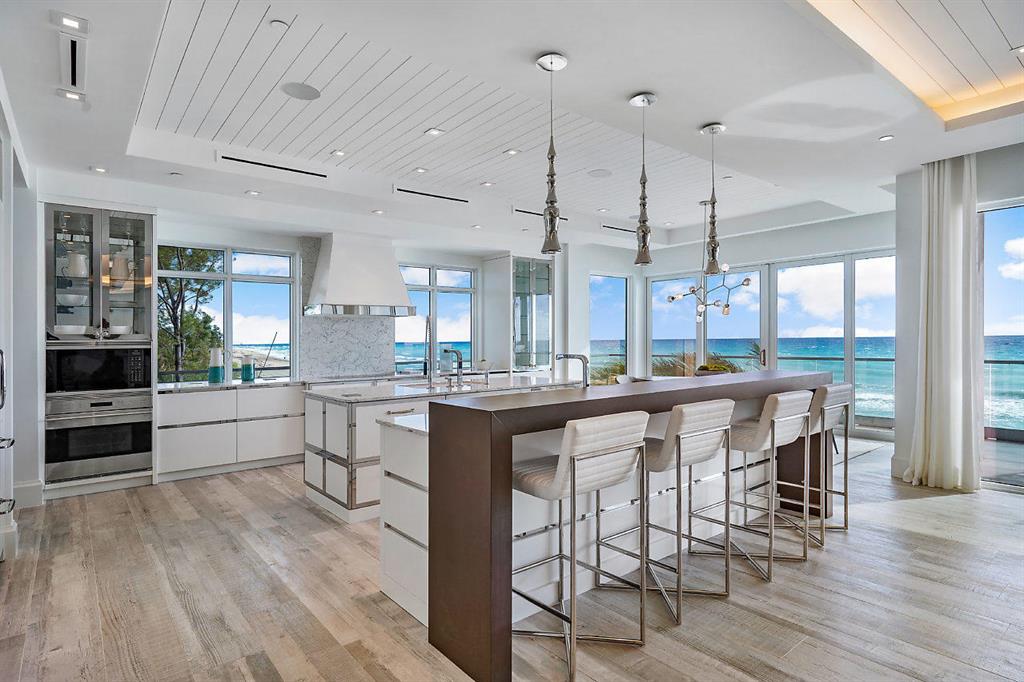 YACHT HOUSE CONDO - Residential