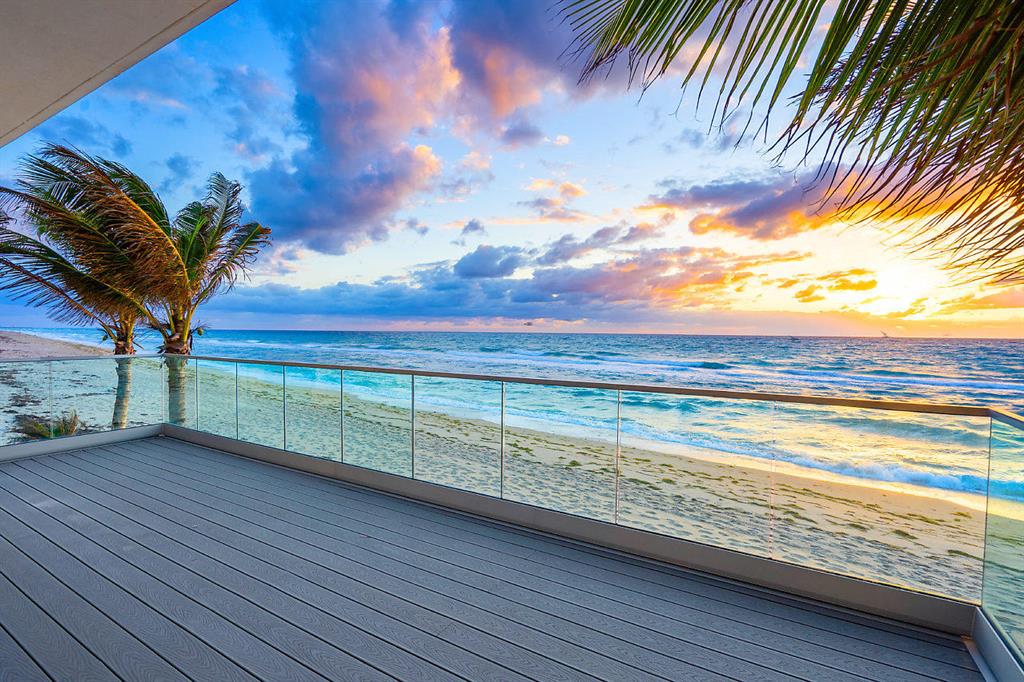 YACHT HOUSE CONDO - Residential