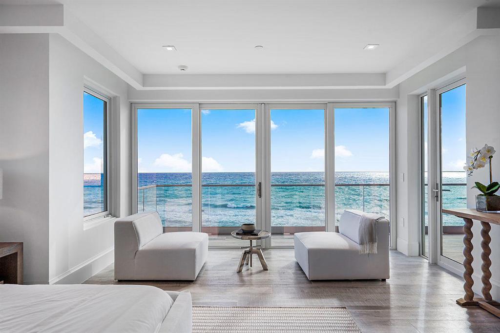 YACHT HOUSE CONDO - Residential