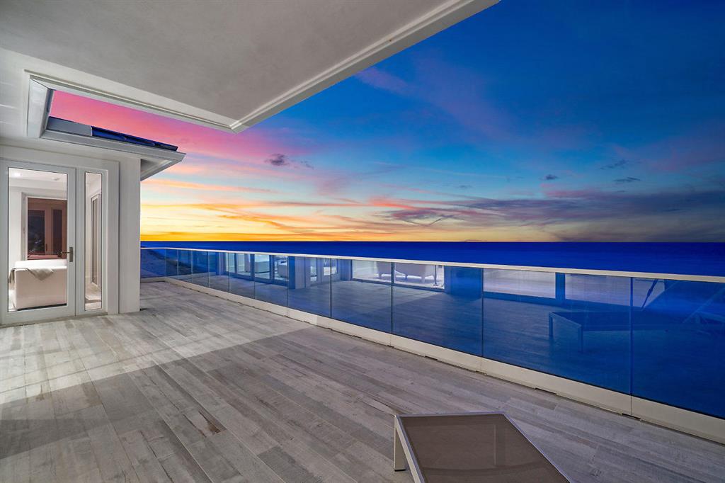 YACHT HOUSE CONDO - Residential