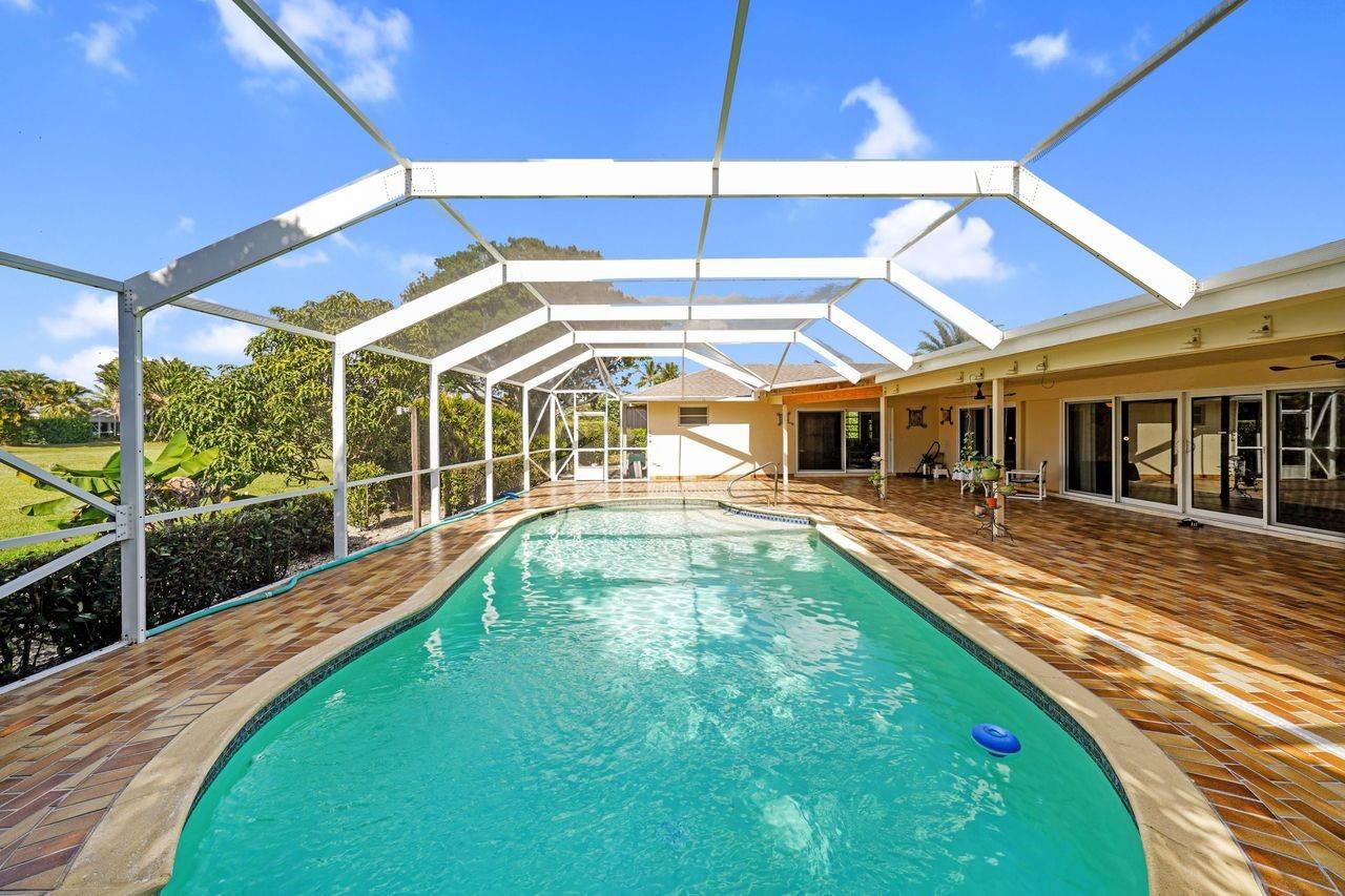 Woodlands Sec Eight 67-42 - Residential