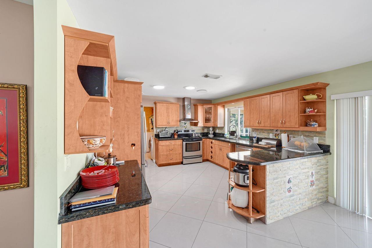 Woodlands Sec Eight 67-42 - Residential