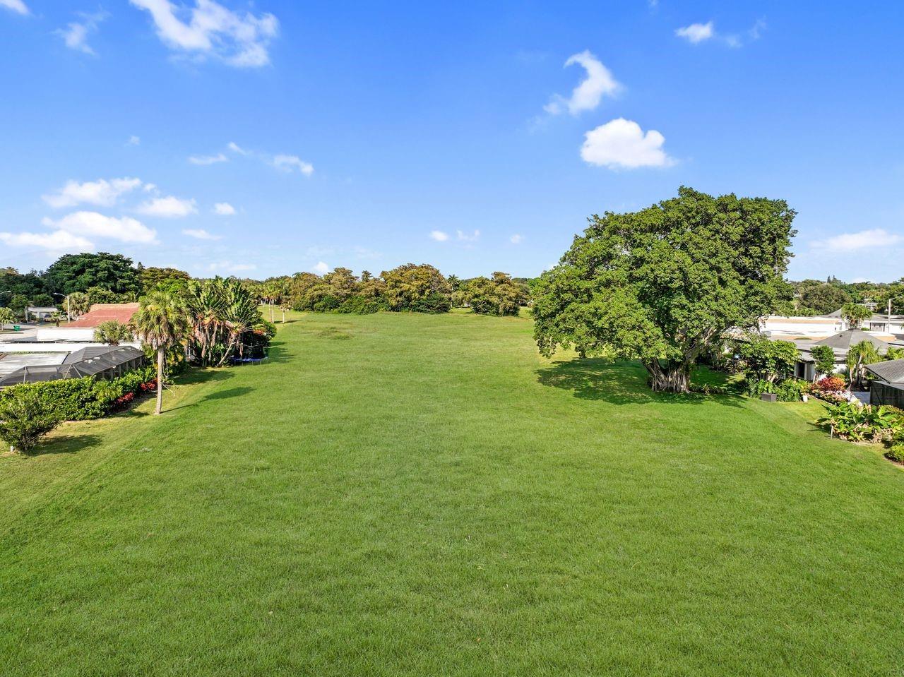 Woodlands Sec Eight 67-42 - Residential