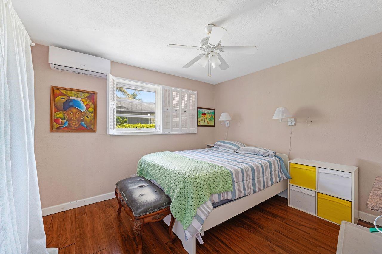 Woodlands Sec Eight 67-42 - Residential