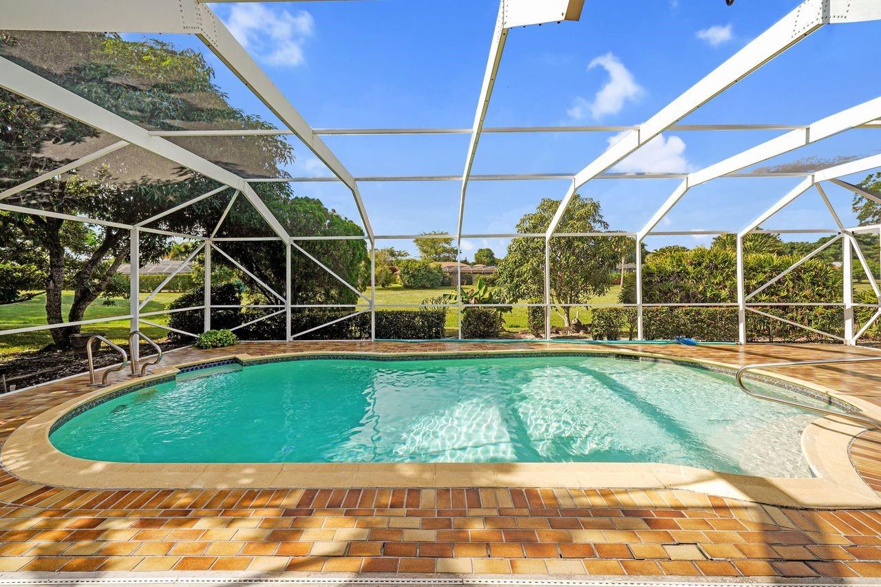 Woodlands Sec Eight 67-42 - Residential