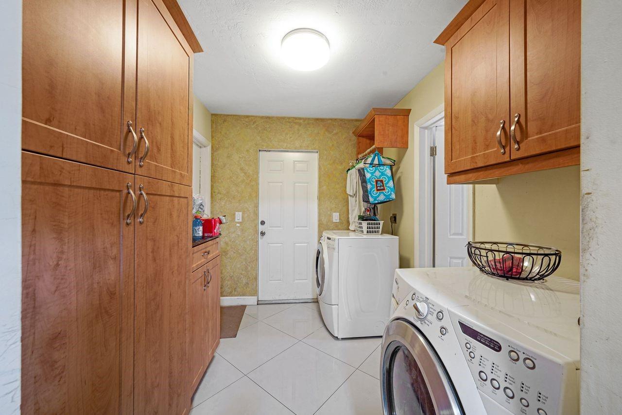 Woodlands Sec Eight 67-42 - Residential