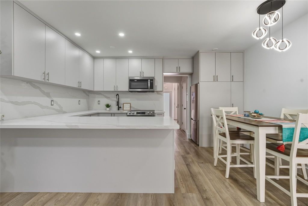 Photo of 900 SW 10 Terrace #11S, Hallandale Beach, FL 33009 (MLS # F10552527)