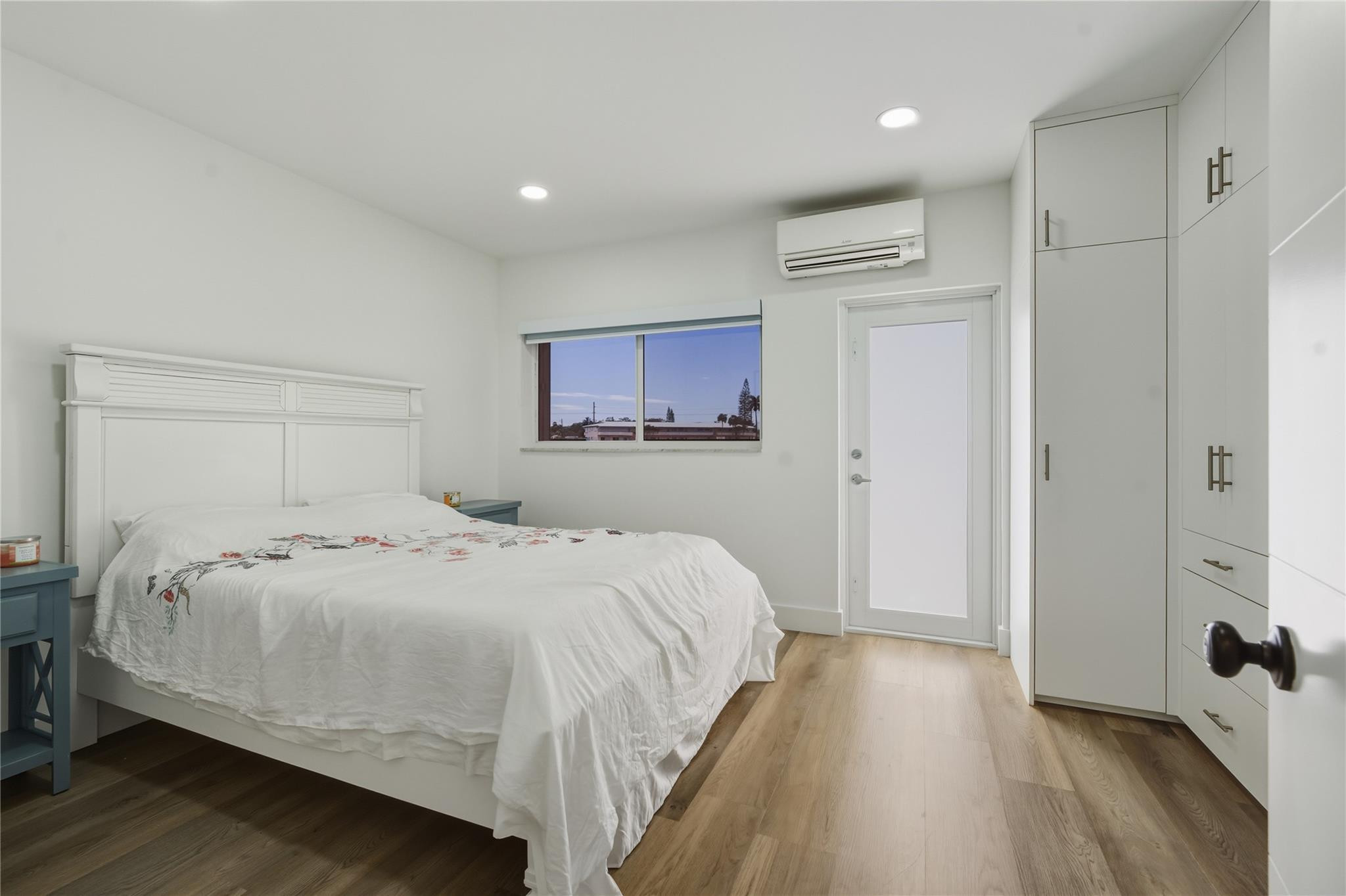 ROLEN LAKE GARDENS - Residential