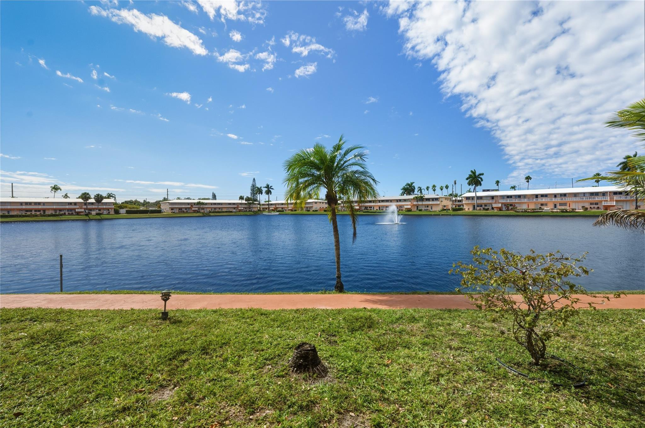 ROLEN LAKE GARDENS - Residential